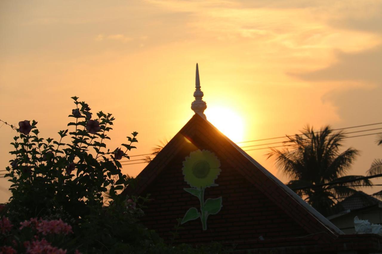 Ravorn Villa Boutique Battambang Exterior photo